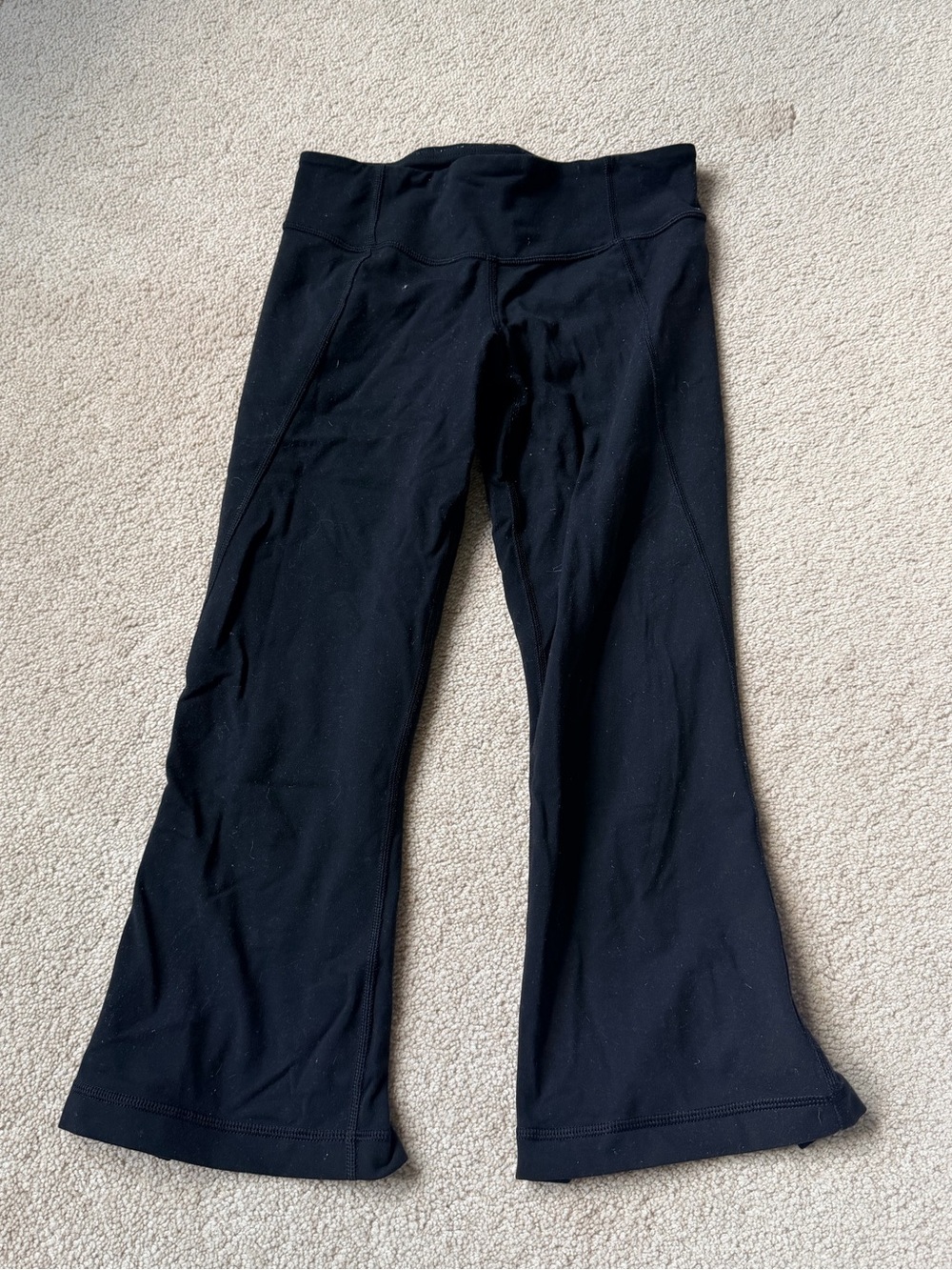 LULULEMON Black, Cropped back slit leggings size 2